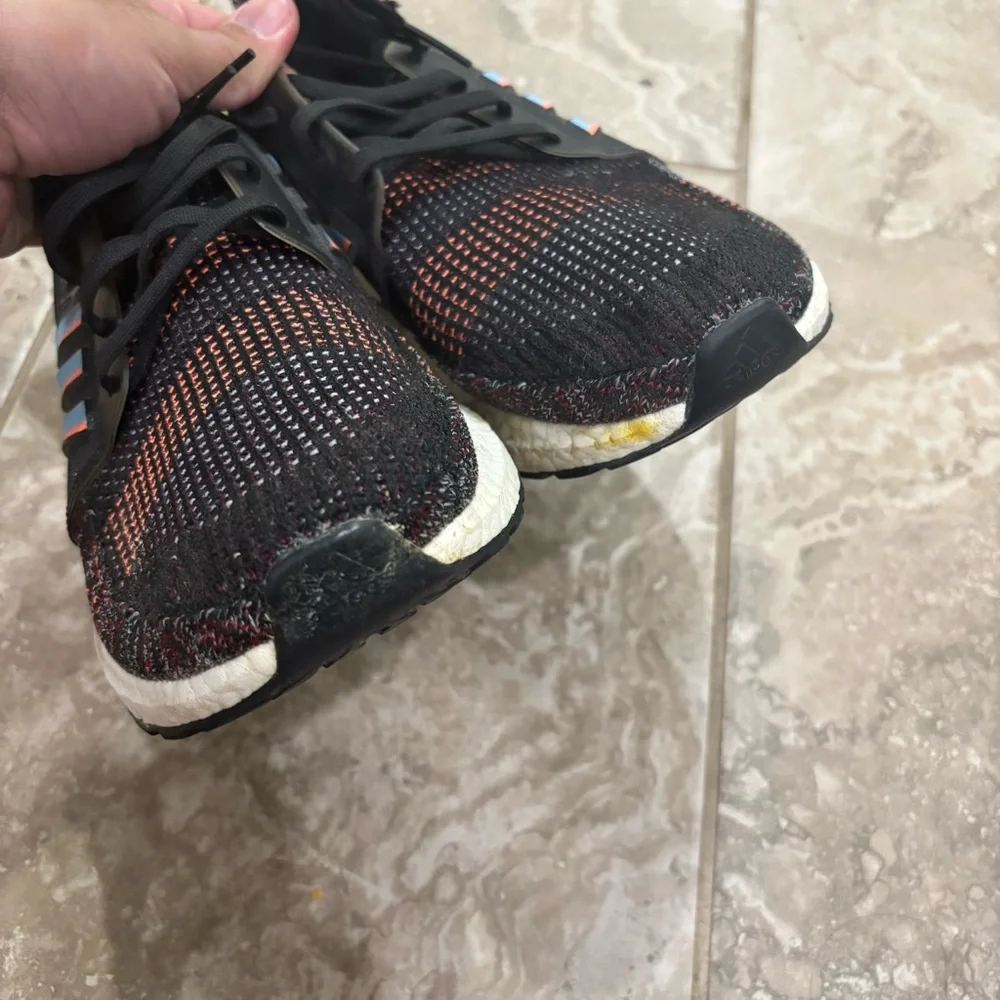 Adidas Ultra‎ Boost 19 Black Glow Sz 12